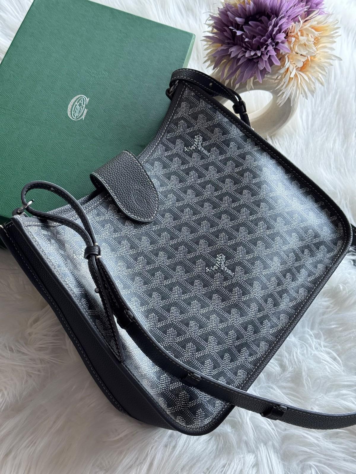 Goyard Musette Bag in Goyardine Canvas, 28 cm · 2