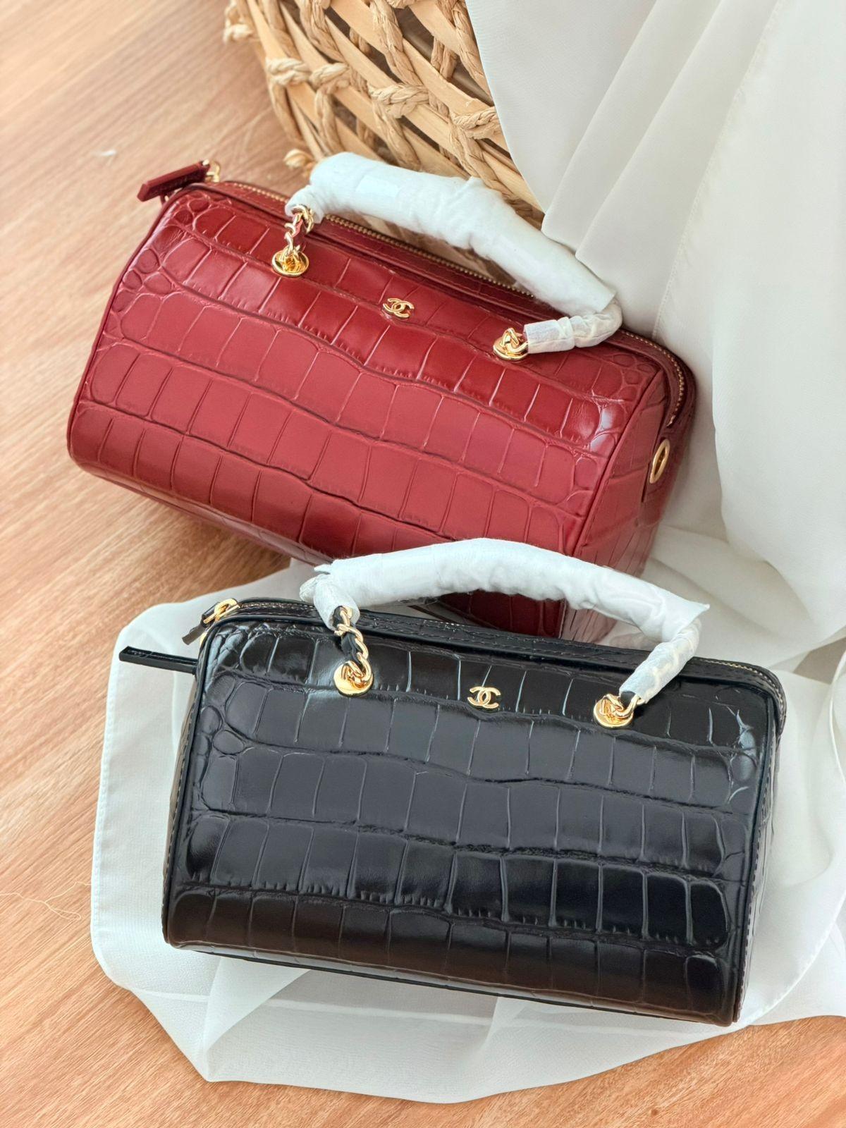 حقيبة شانيل فانيتي كيس بنقش التمساح (Chanel) · 3