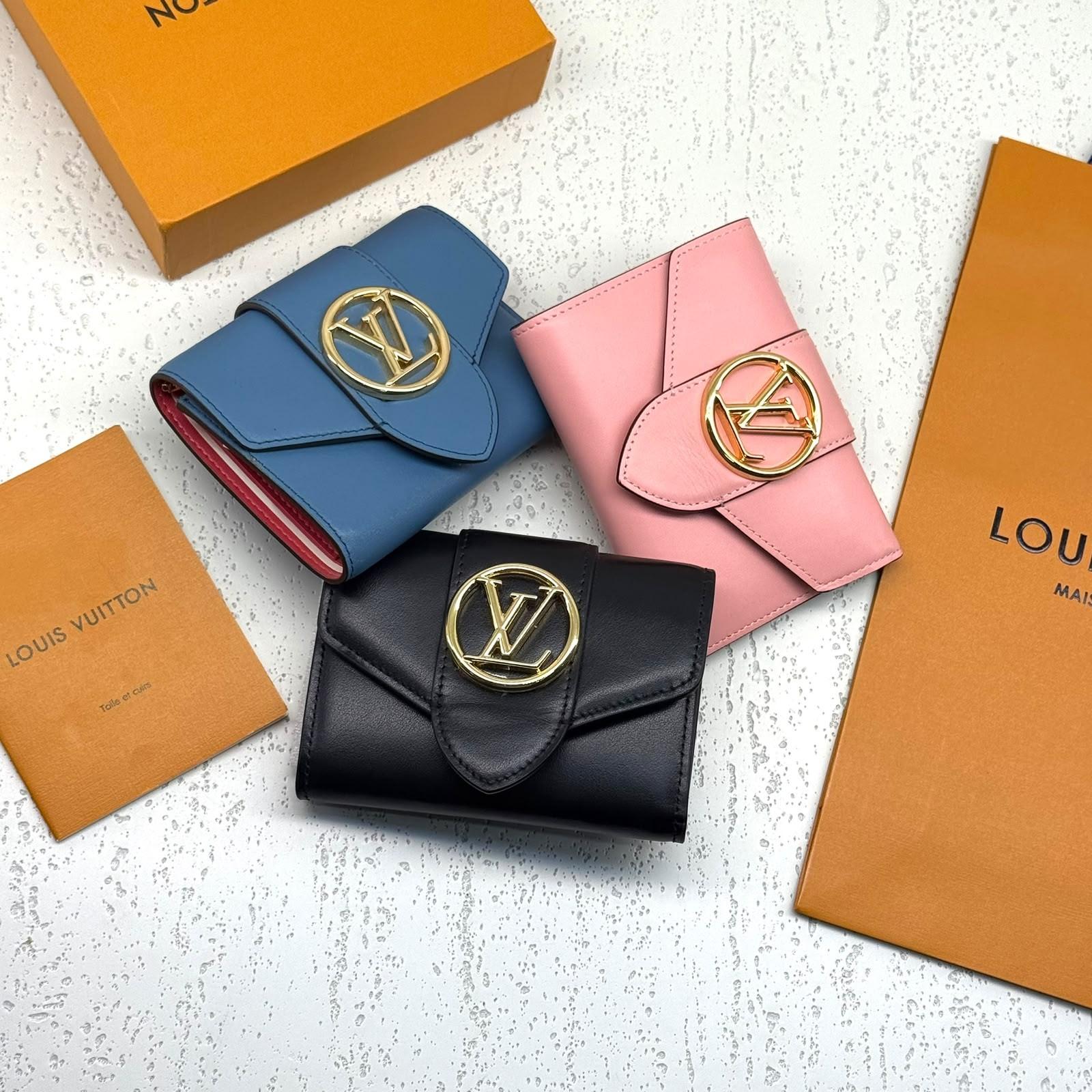 Louis Vuitton LV Circle Compact Wallet in Calfskin · 3