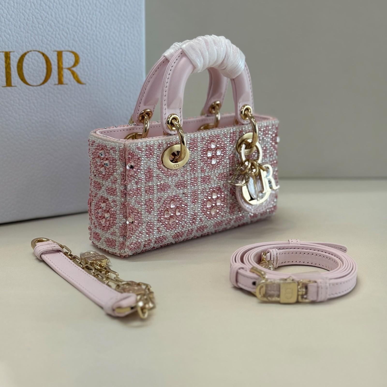 Dior Lady Dior bag embroidered with pearls and crystals in pink · 3