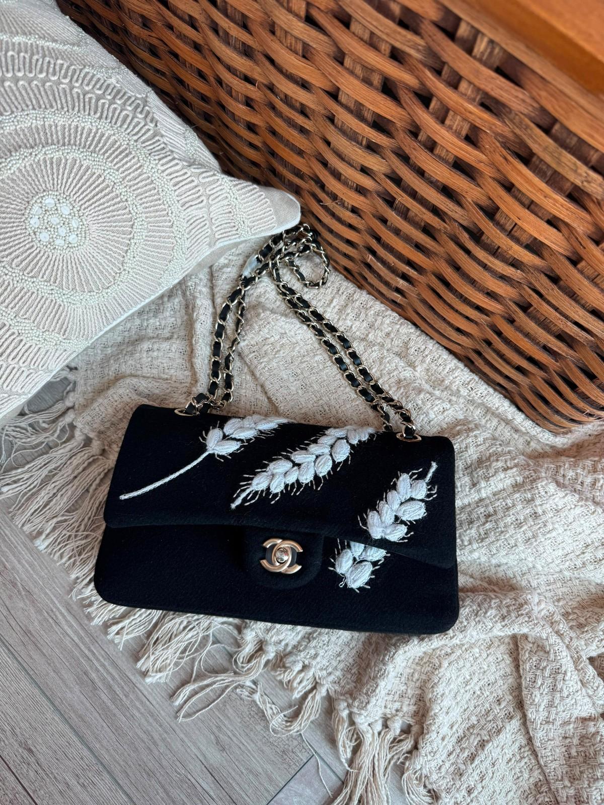 Chanel Classic Flap Bag in Black Wool with White Wheat Embroidery · 3