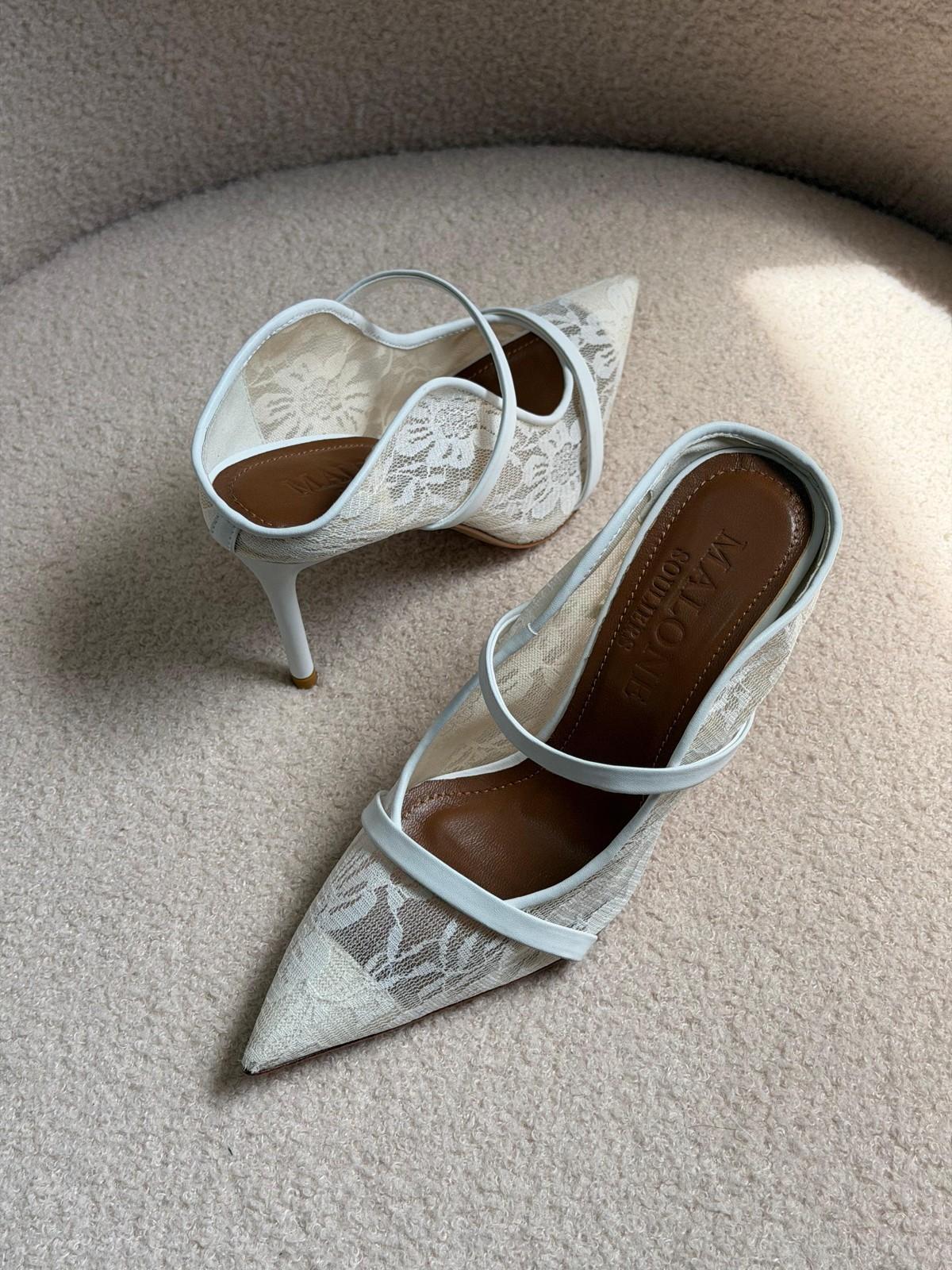 Malone Souliers White Lace Pointed Toe Stiletto Pumps · 2