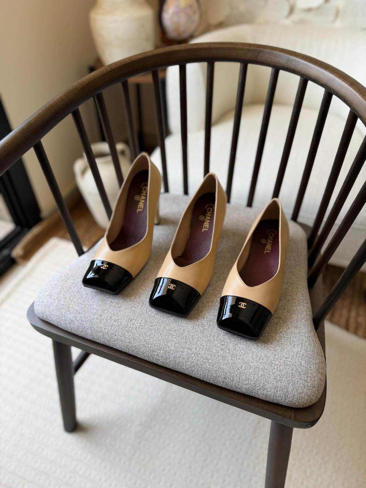 Chanel beige pumps with black patent cap toe