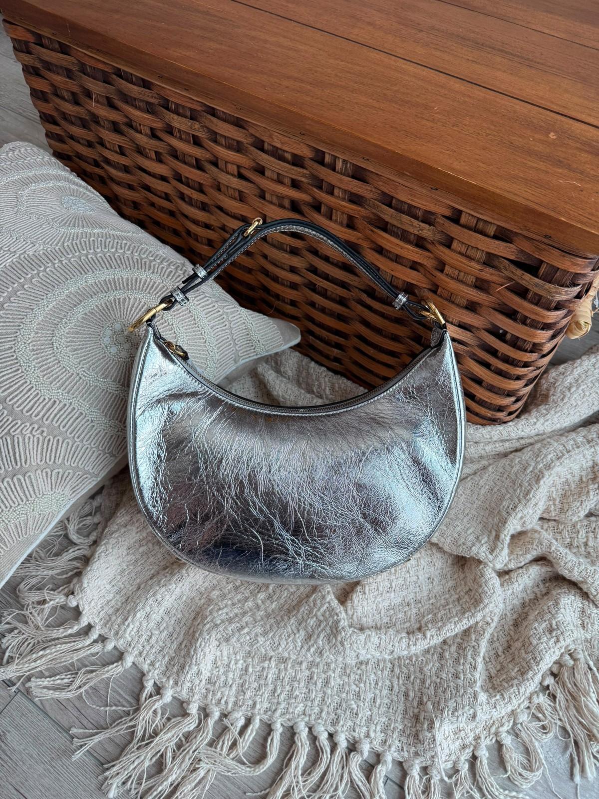 Fendi Croissant bag in leather · 2