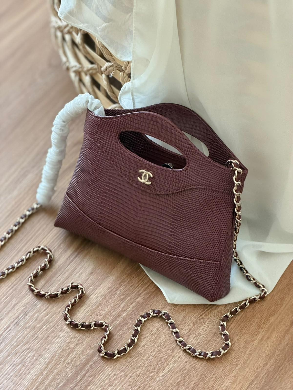 Chanel lizard-embossed top-handle bag with chain · 3