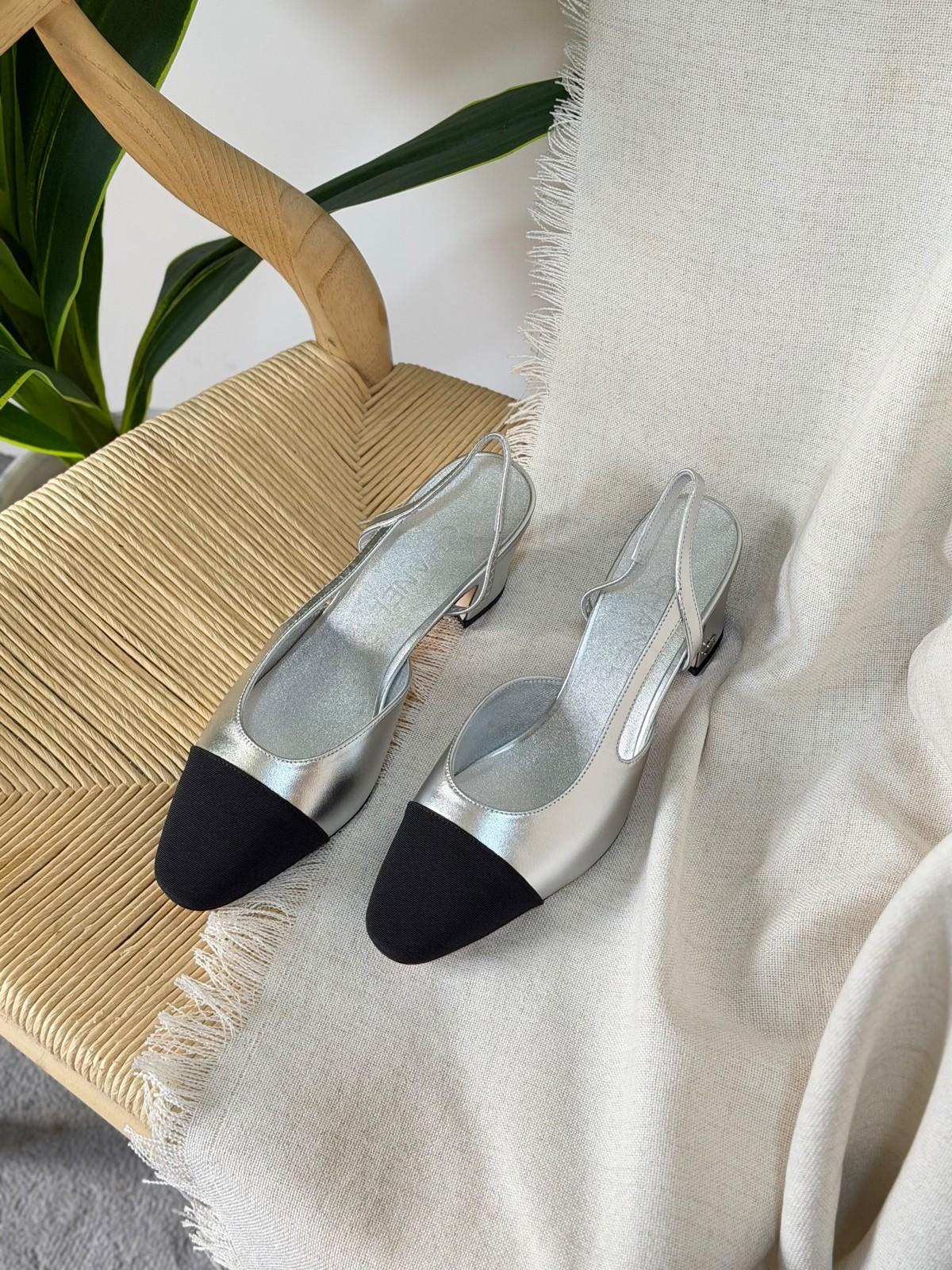 Chanel Slingback Pumps in Silver Metallic Leather with Black Cap Toe · 2