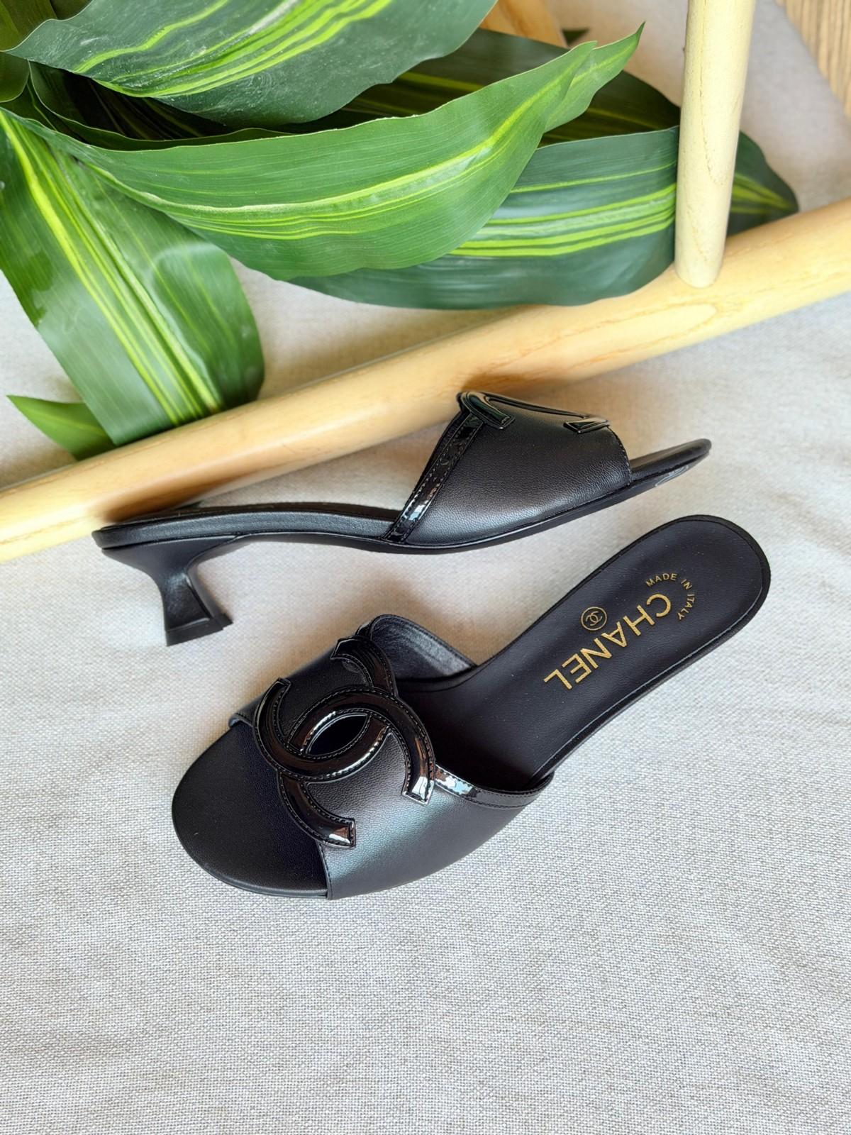 Chanel CC Logo Mule Sandals in Black Leather · 3