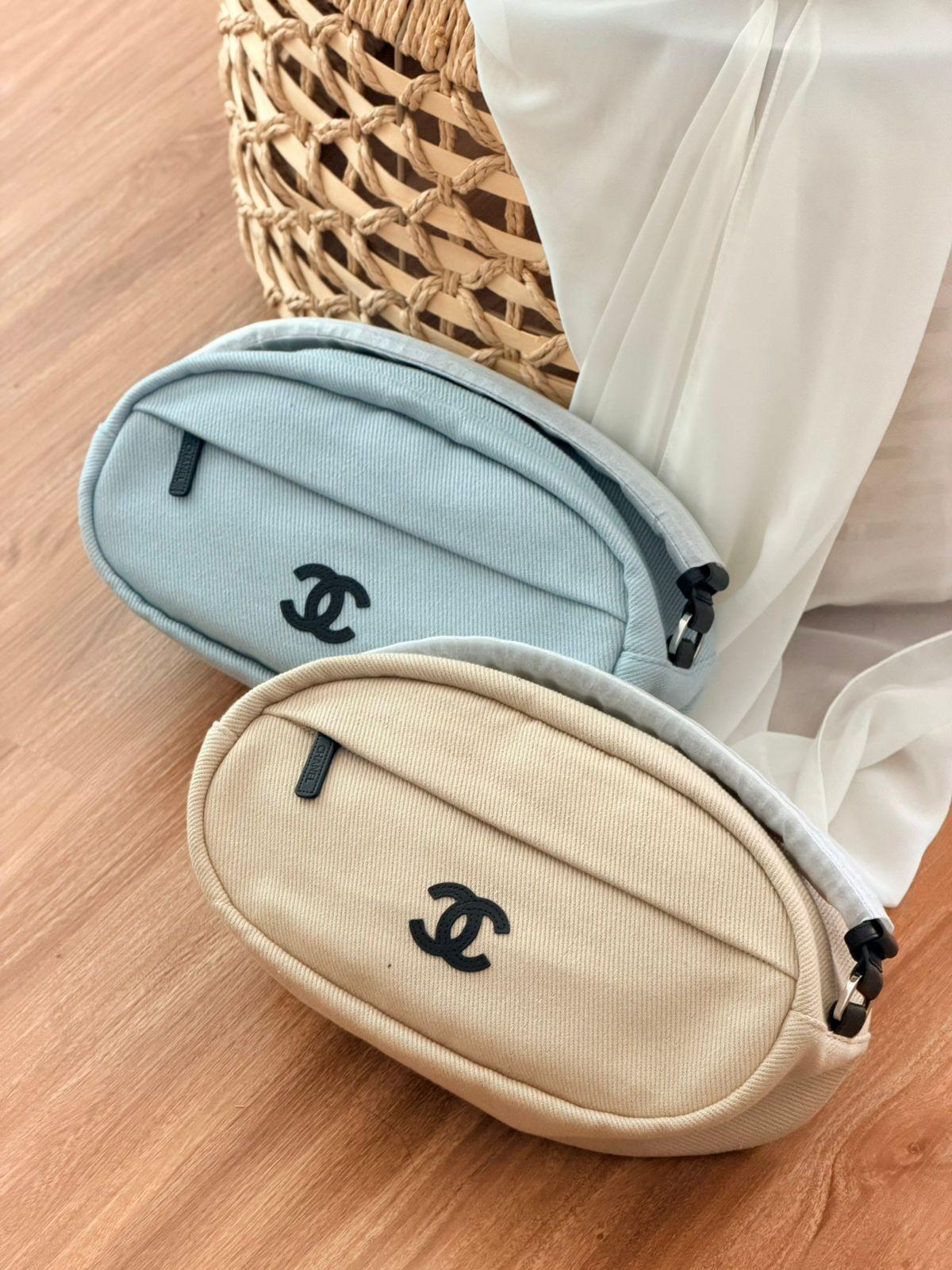 حقيبة خصر شانيل من القماش بتطريز شعار سي سي (Chanel) · 3