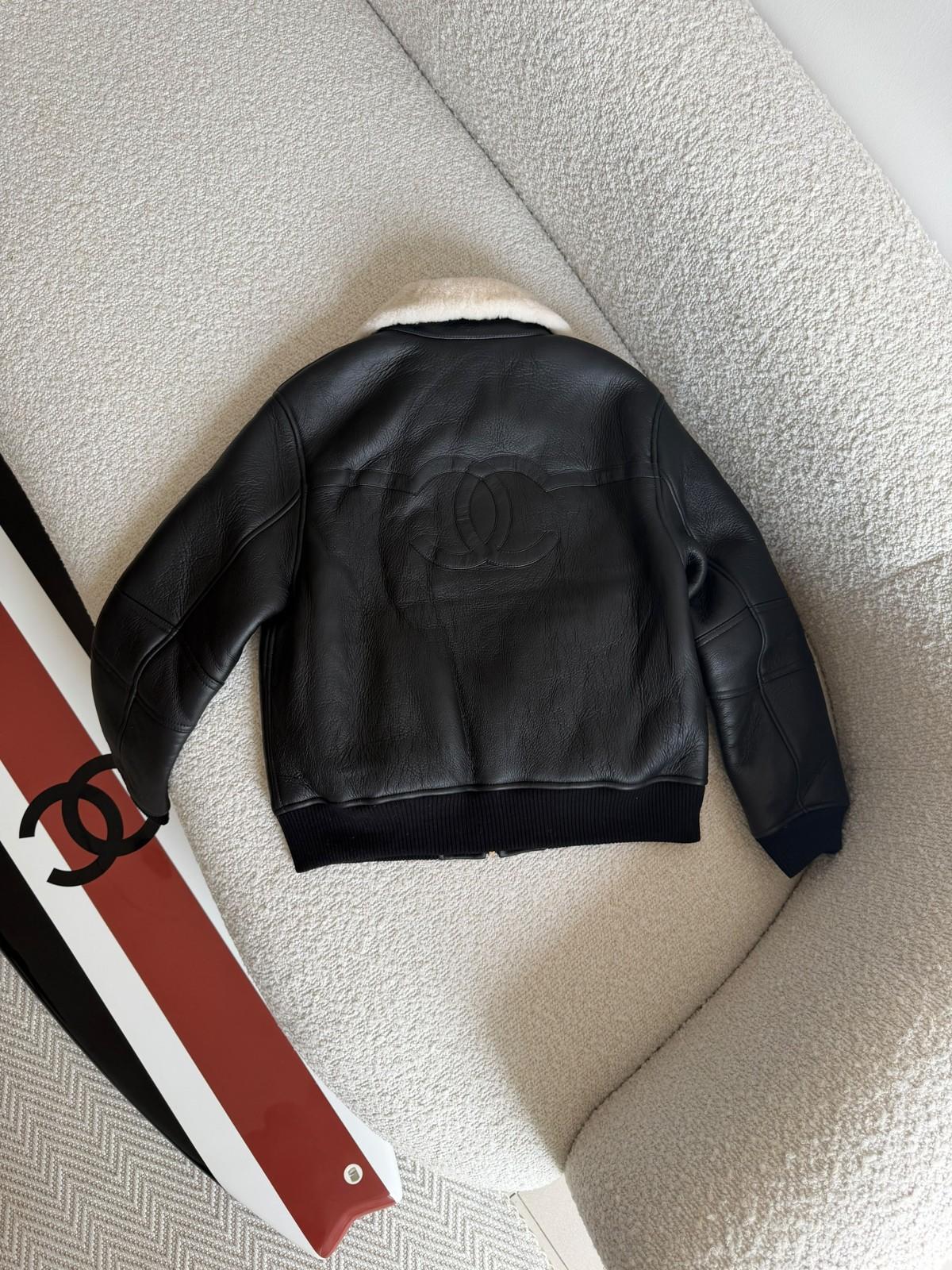 Chanel Shearling-Collar Lambskin Bomber Jacket in Black · 3