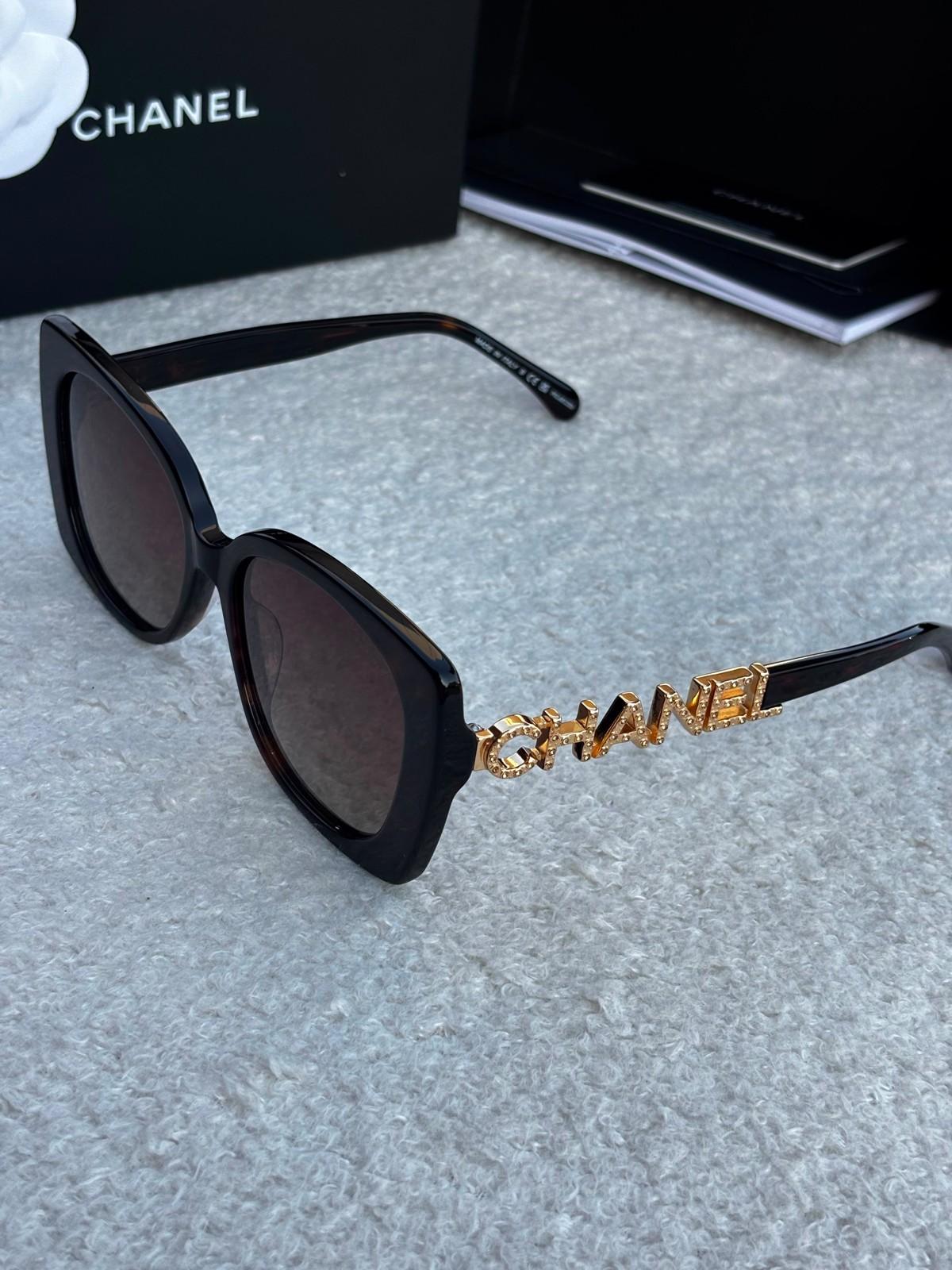 Chanel black acetate sunglasses with crystal CHANEL lettering · 3