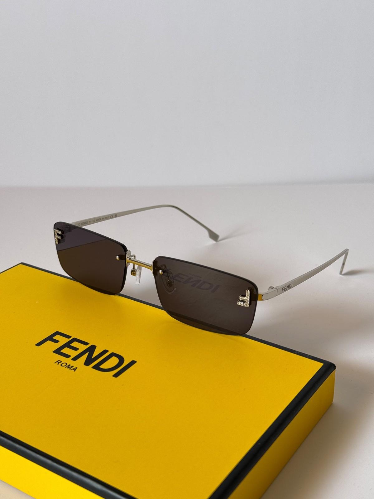 Fendi First Crystal FE4172US rimless sunglasses · 2