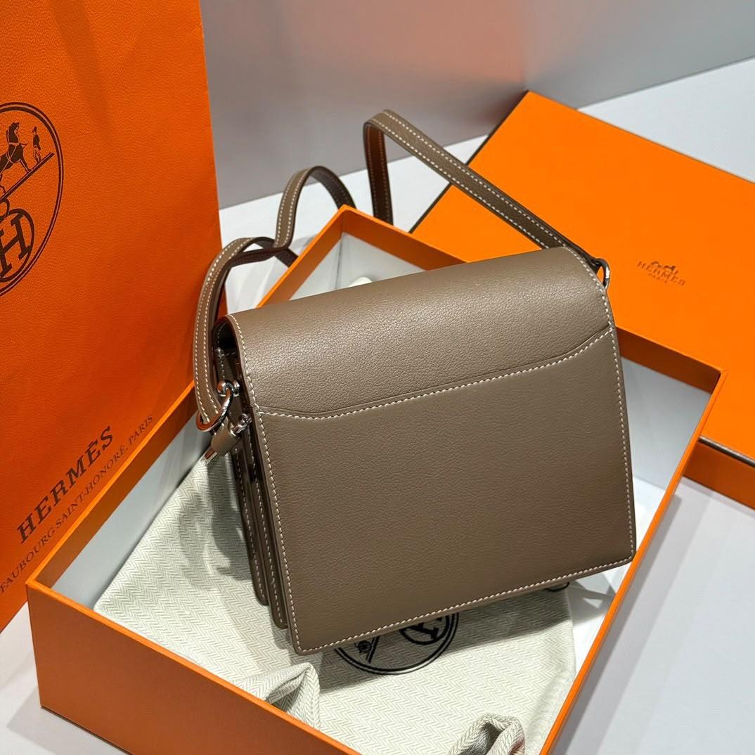 Hermès Roulis Mini Bag in Evercolor Leather with Palladium Hardware · 3