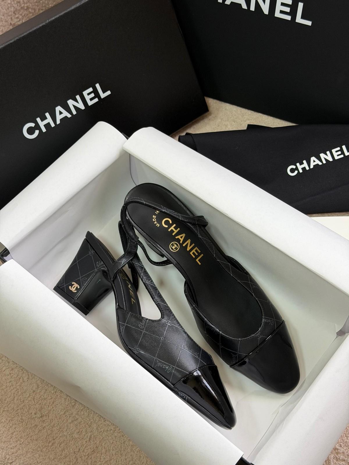 Chanel Slingback Block-Heel Pumps in Patent Leather with Quilted Detail · 2