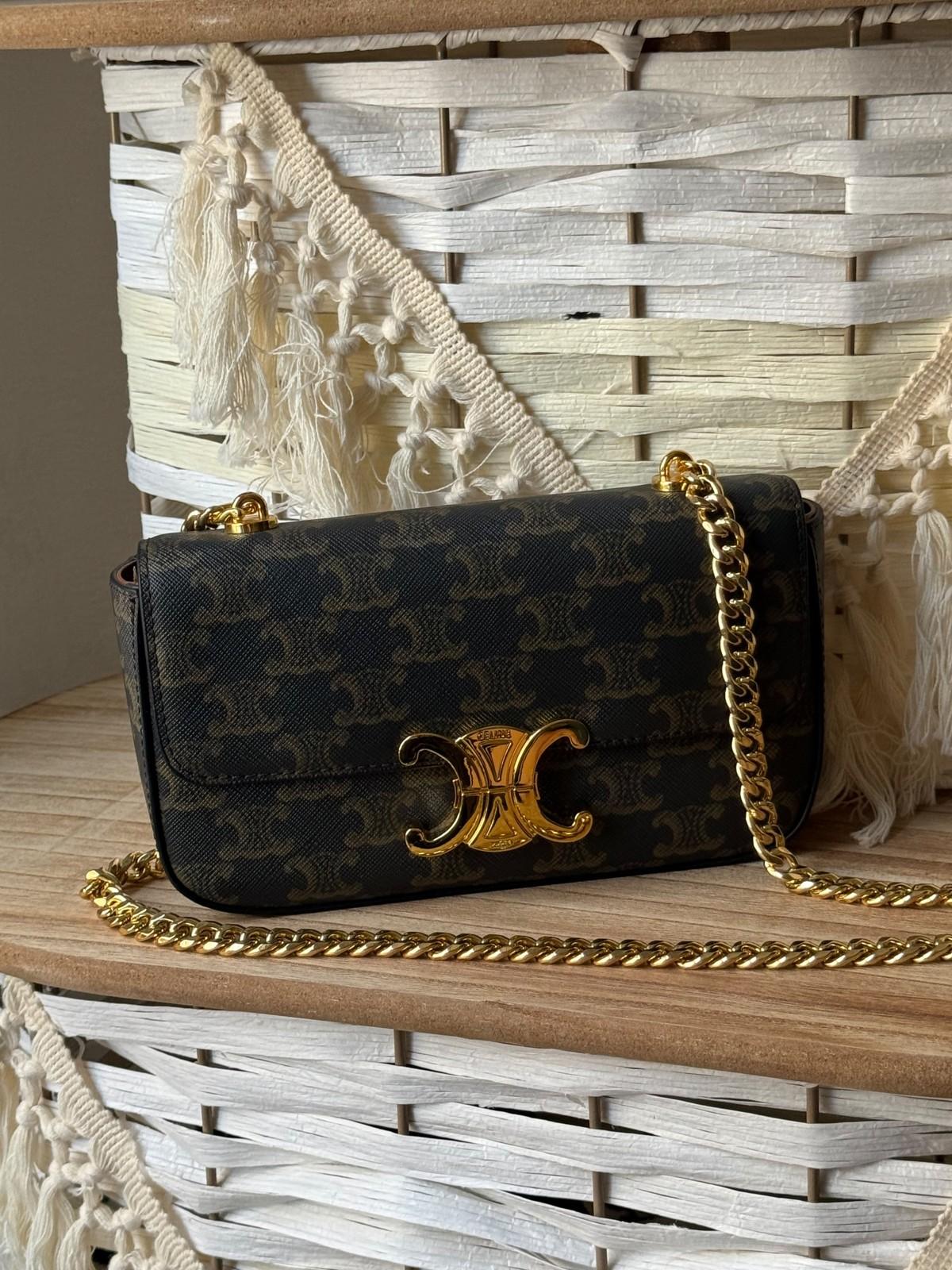 Celine Triomphe chain shoulder bag in calfskin and Triomphe canvas · 3