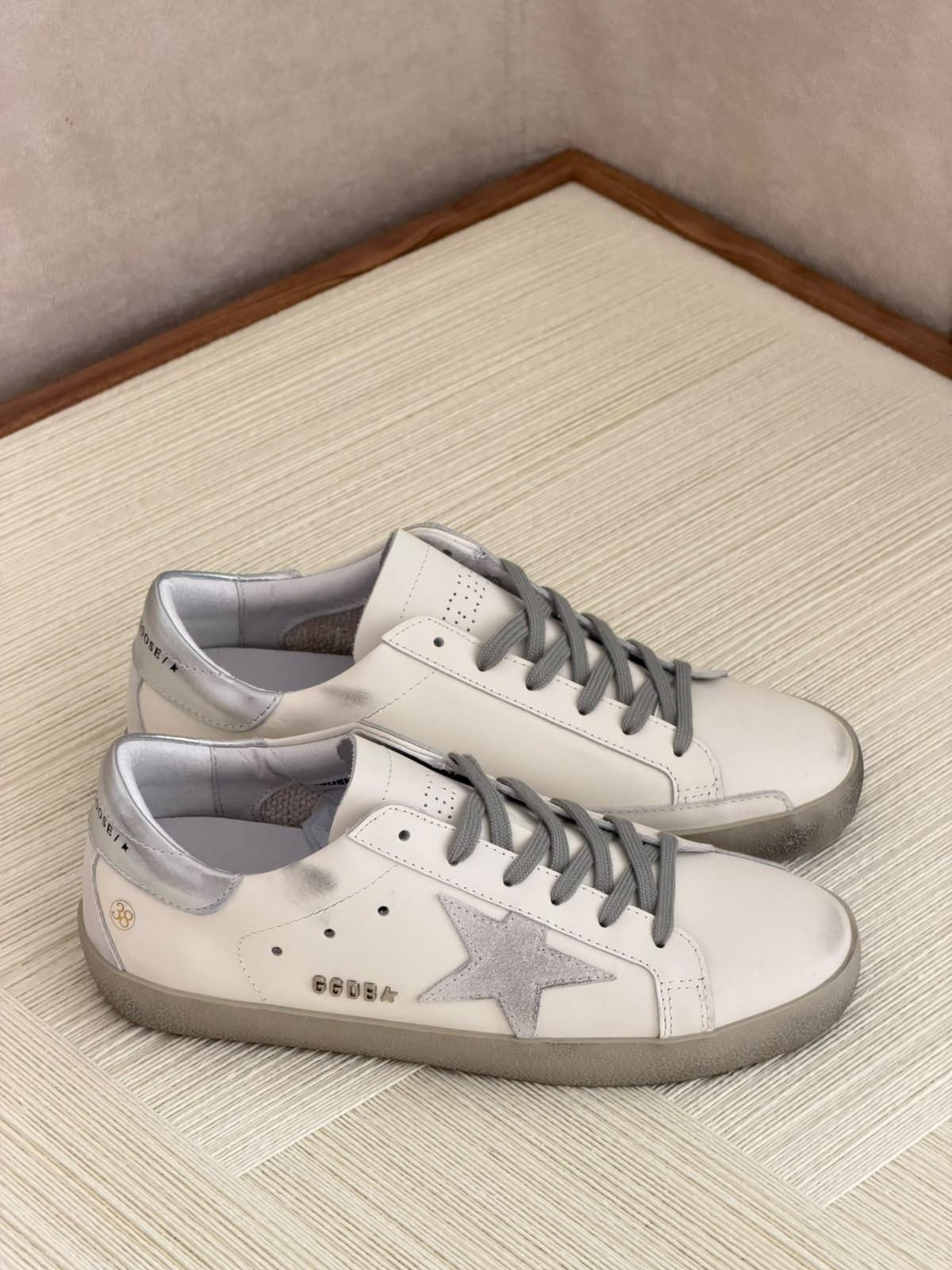 Golden Goose Super-Star Sneakers in Suede and Leather · 3