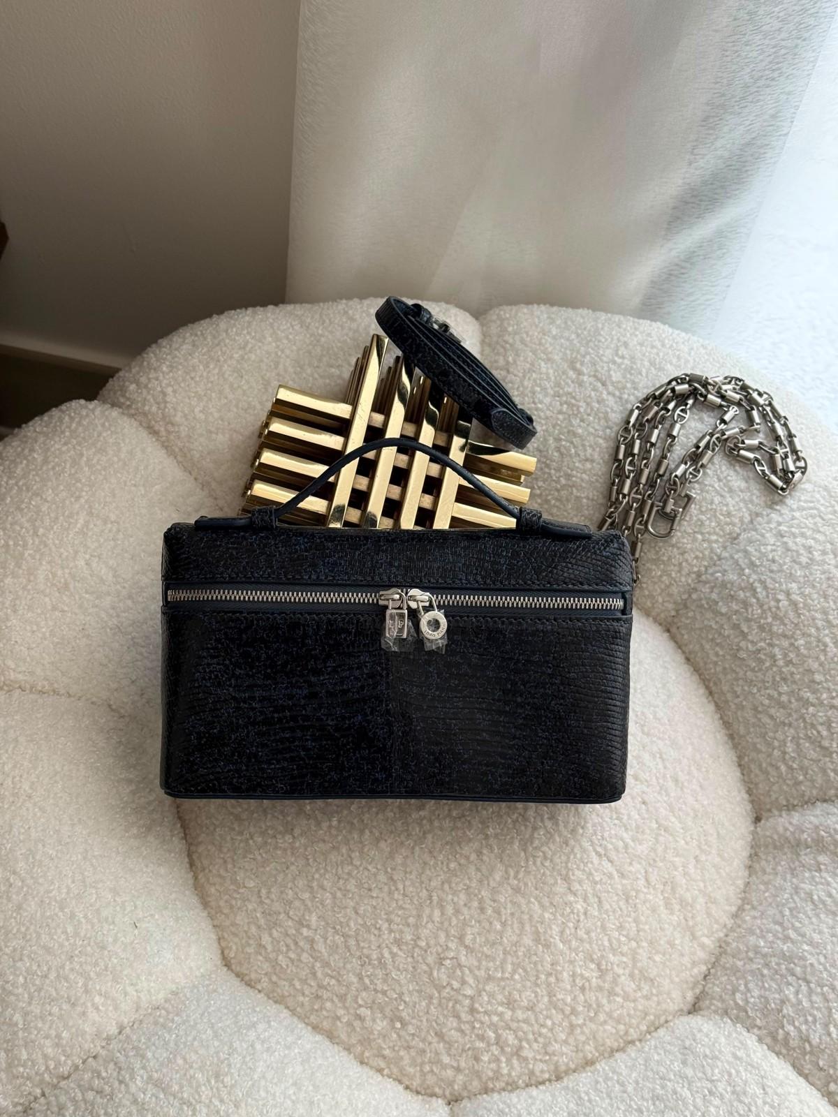 Chanel zip pouch with top handle and chain in lizard-embossed calfskin · 2