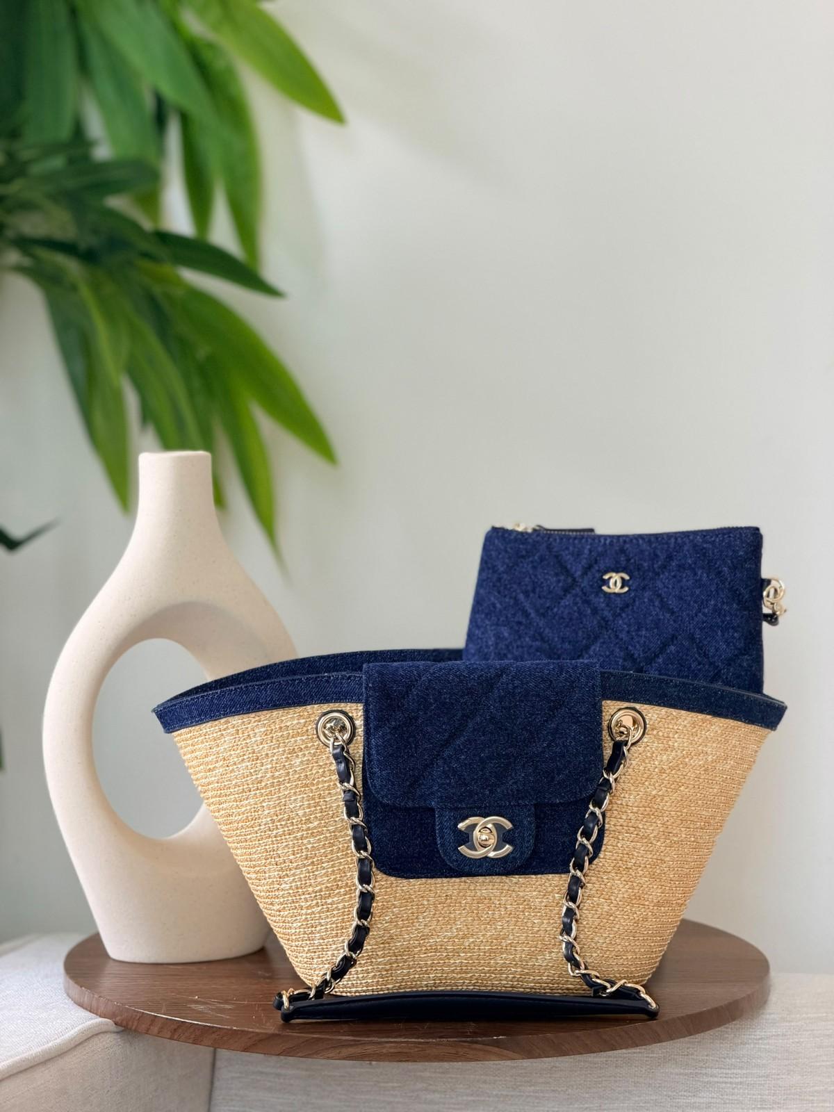 Chanel Raffia Straw Tote Bag with CC Flap · 2