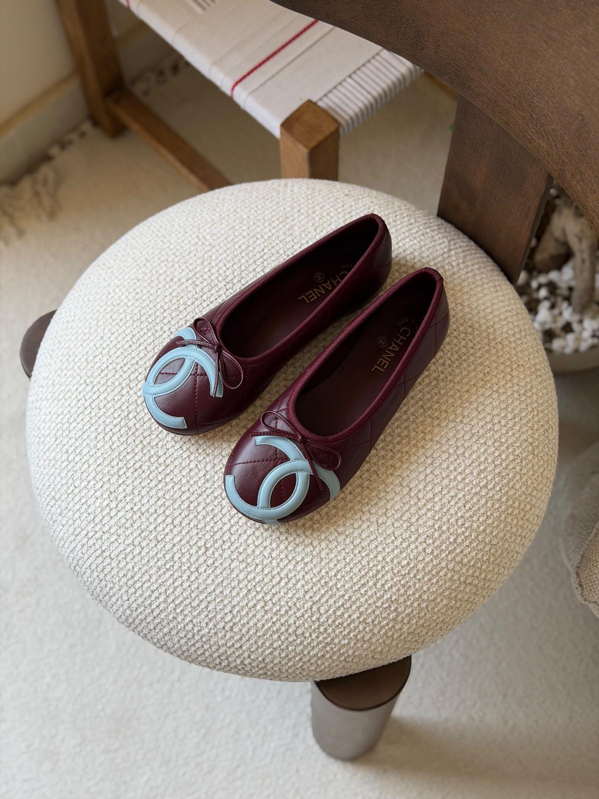 Chanel CC Ballet Flats in Burgundy Lambskin with Light Blue Trim · 2