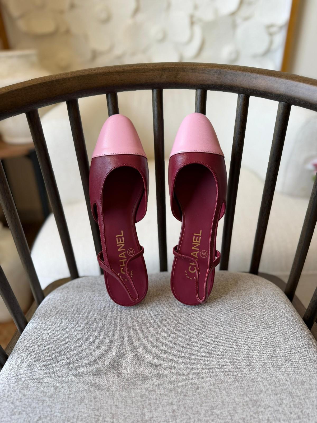 Chanel Two-Tone Slingback Flats in Burgundy and Pink Leather · 3