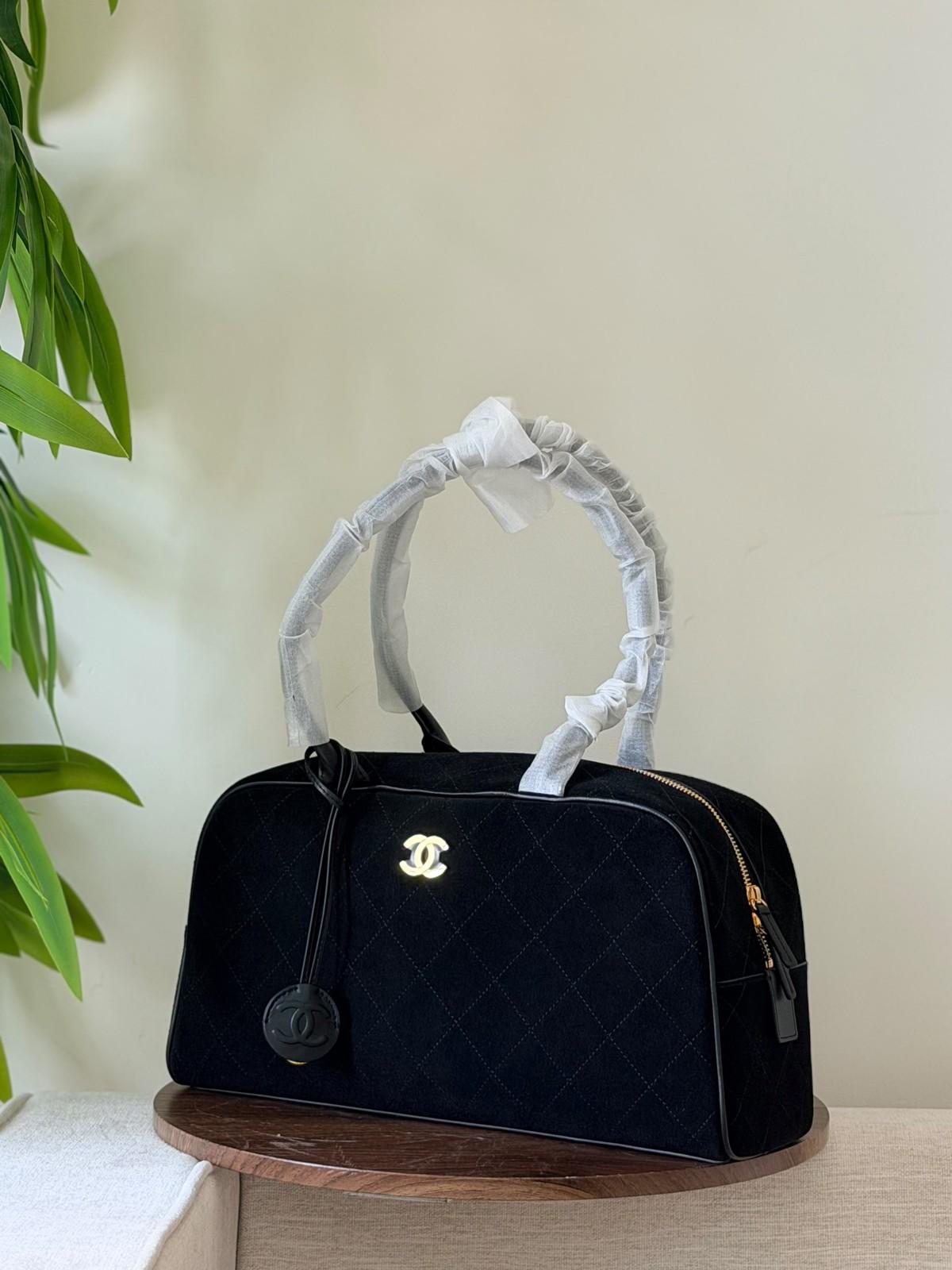 حقيبة شانيل بولينغ كبيرة (Chanel) · 2