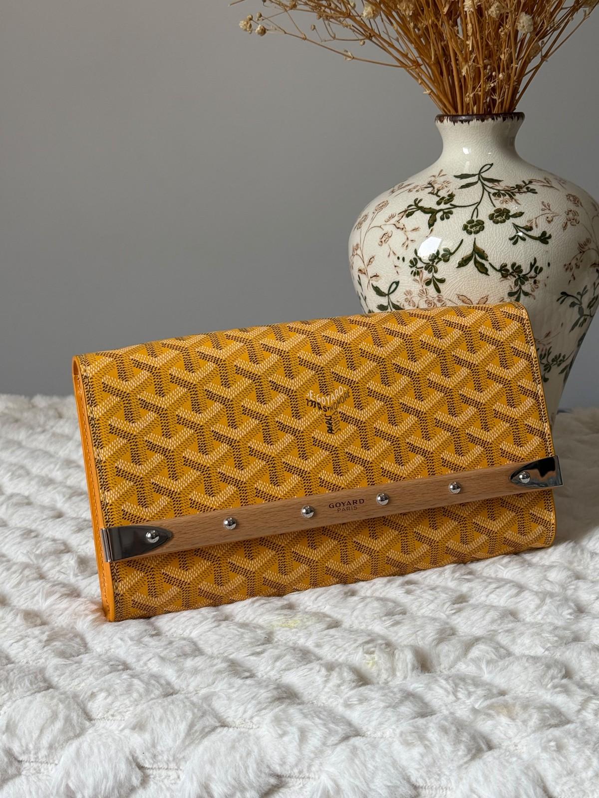 Goyard Monte-Carlo Long Wallet in Goyardine Canvas with Wooden Bar · 3