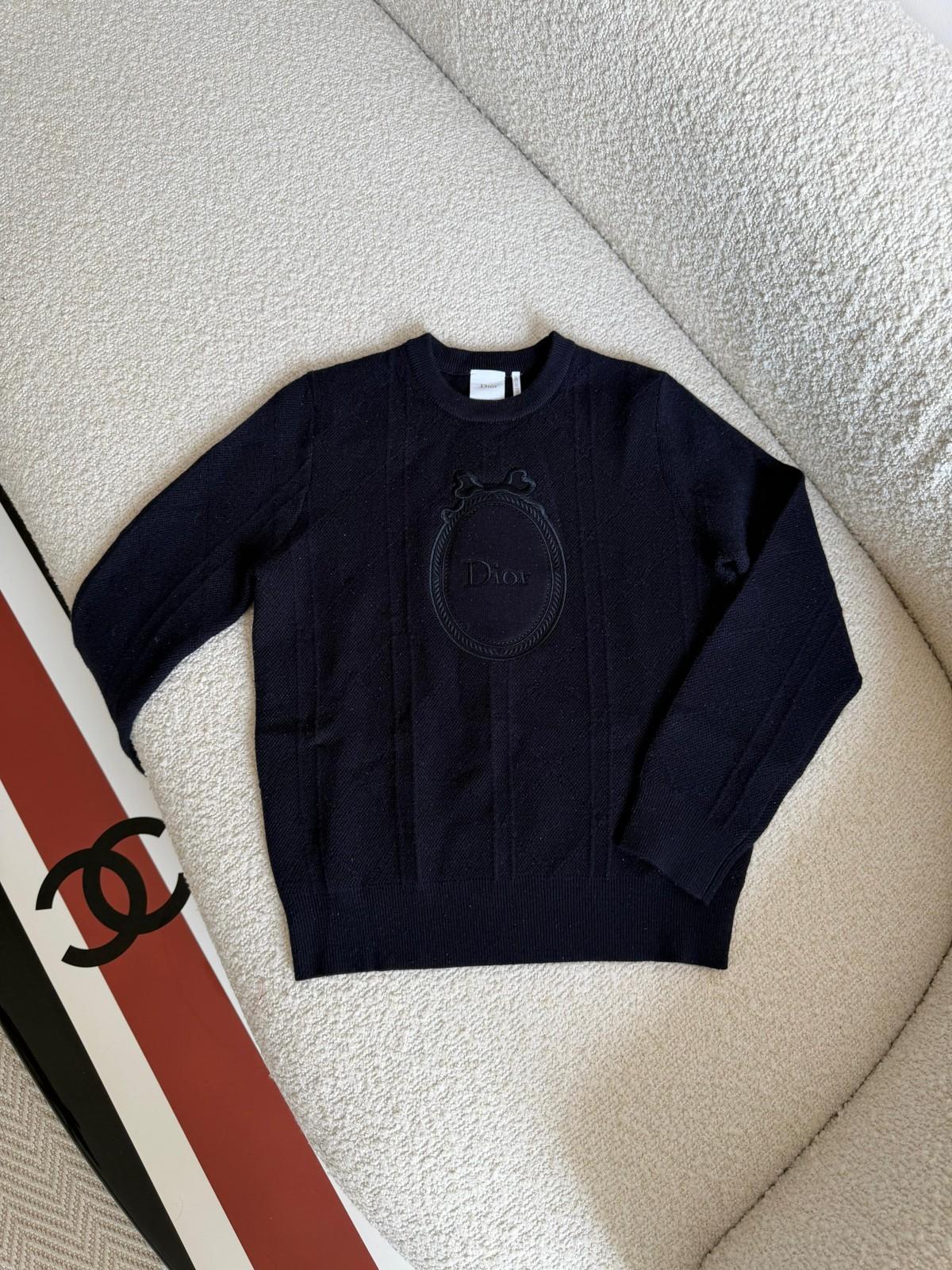 Dior Oval Logo Quilted Knit Sweater in Cream, Navy and Pink · 3