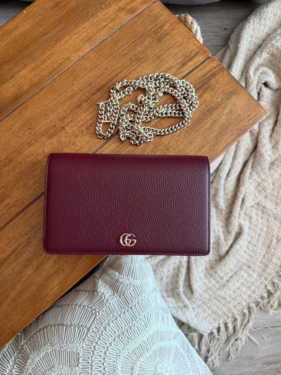 Gucci GG Marmont Chain Wallet in Leather · 2