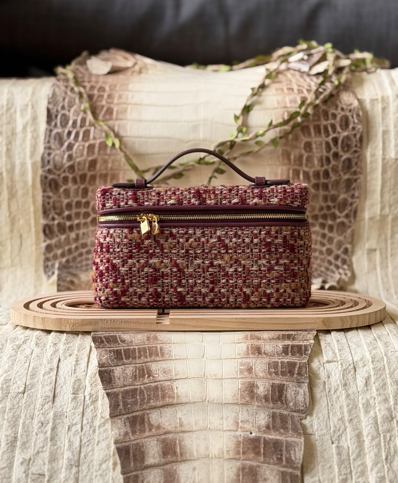 Chanel Top Handle Vanity Case in tweed