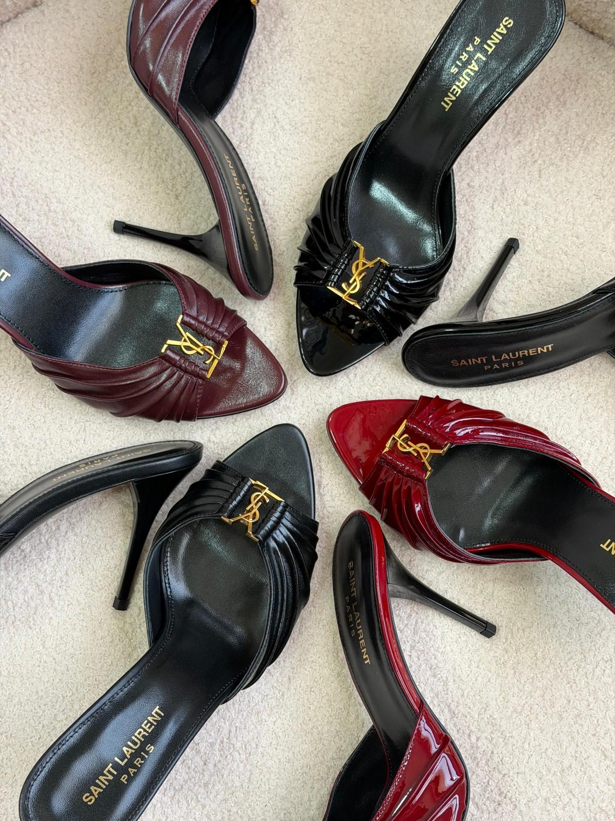 Saint Laurent Opyum YSL Mule in Pleated Leather