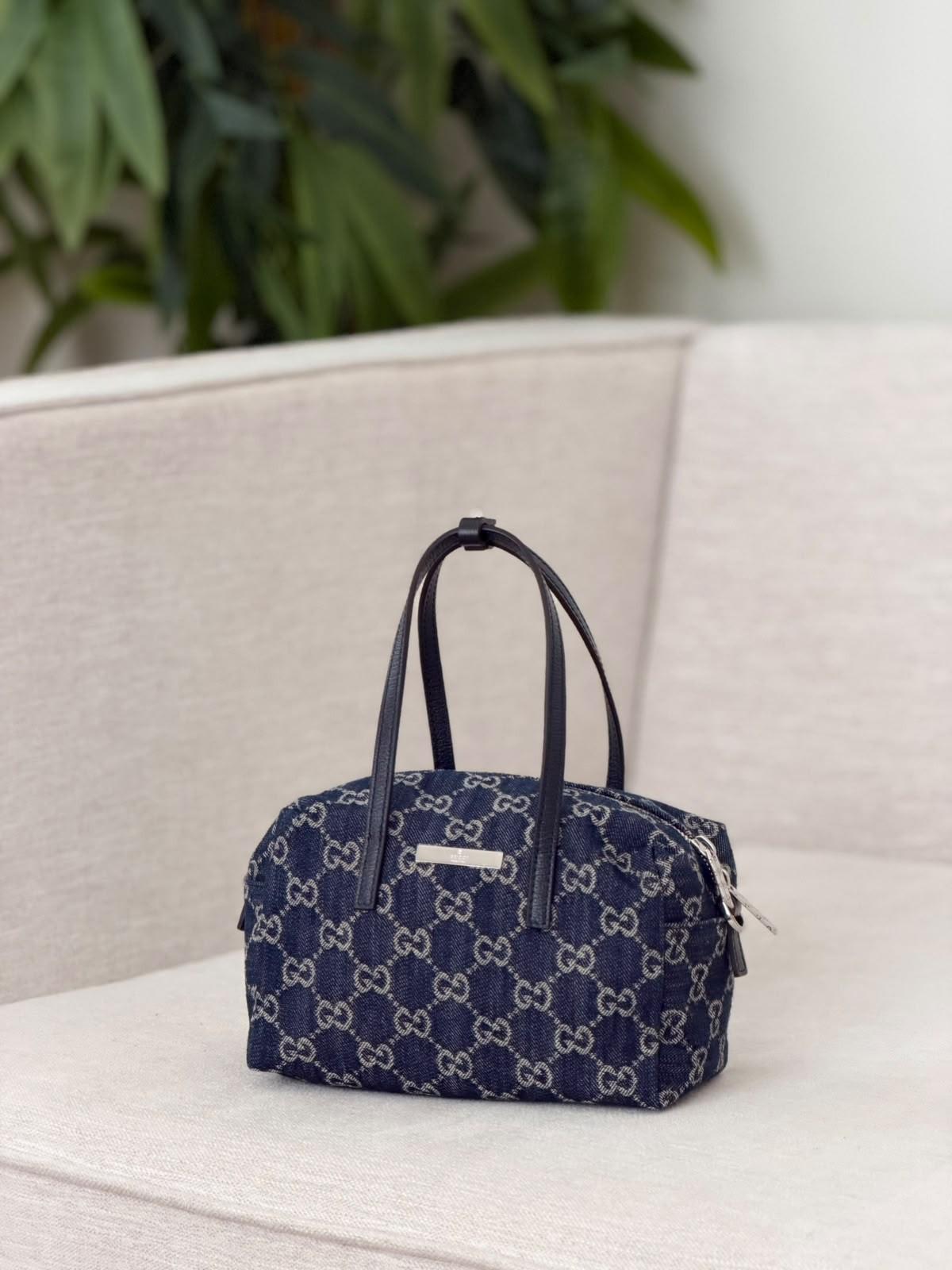 حقيبة غوتشي بولينغ من قماش جي جي جاكار (Gucci) · 2
