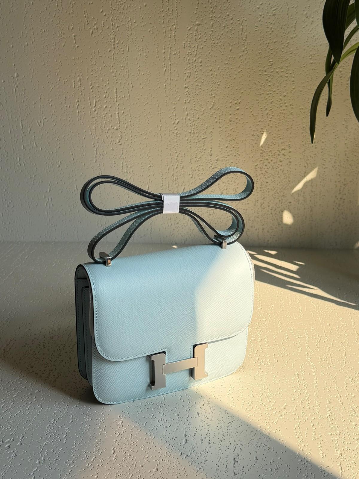 Hermès Constance 18 Bag in Epsom Leather with Gold Hardware · 3