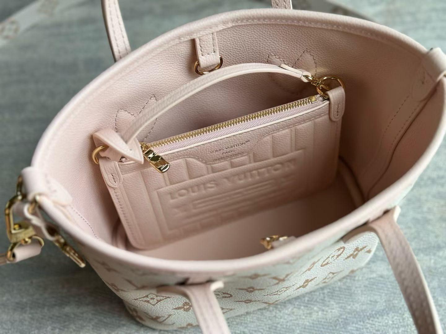 Louis Vuitton Neverfull Inside Out BB in pink · 2