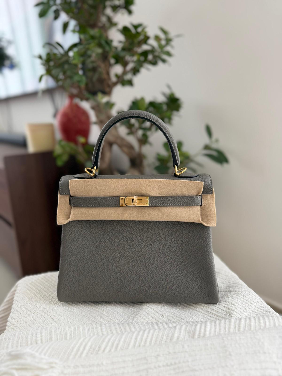 Hermès Kelly 25 Sellier bag in Togo leather, four colours · 3