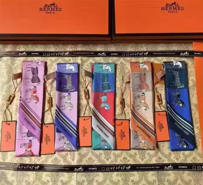 Hermès Twilly Silk Scarf Set (Multiple Prints & Colourways) · 3