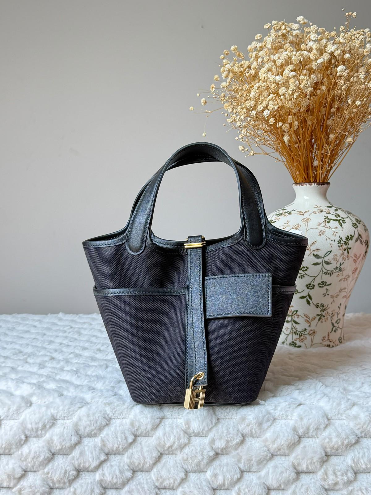 Hermès Picotin Lock 18 in Black Canvas and Leather · 2