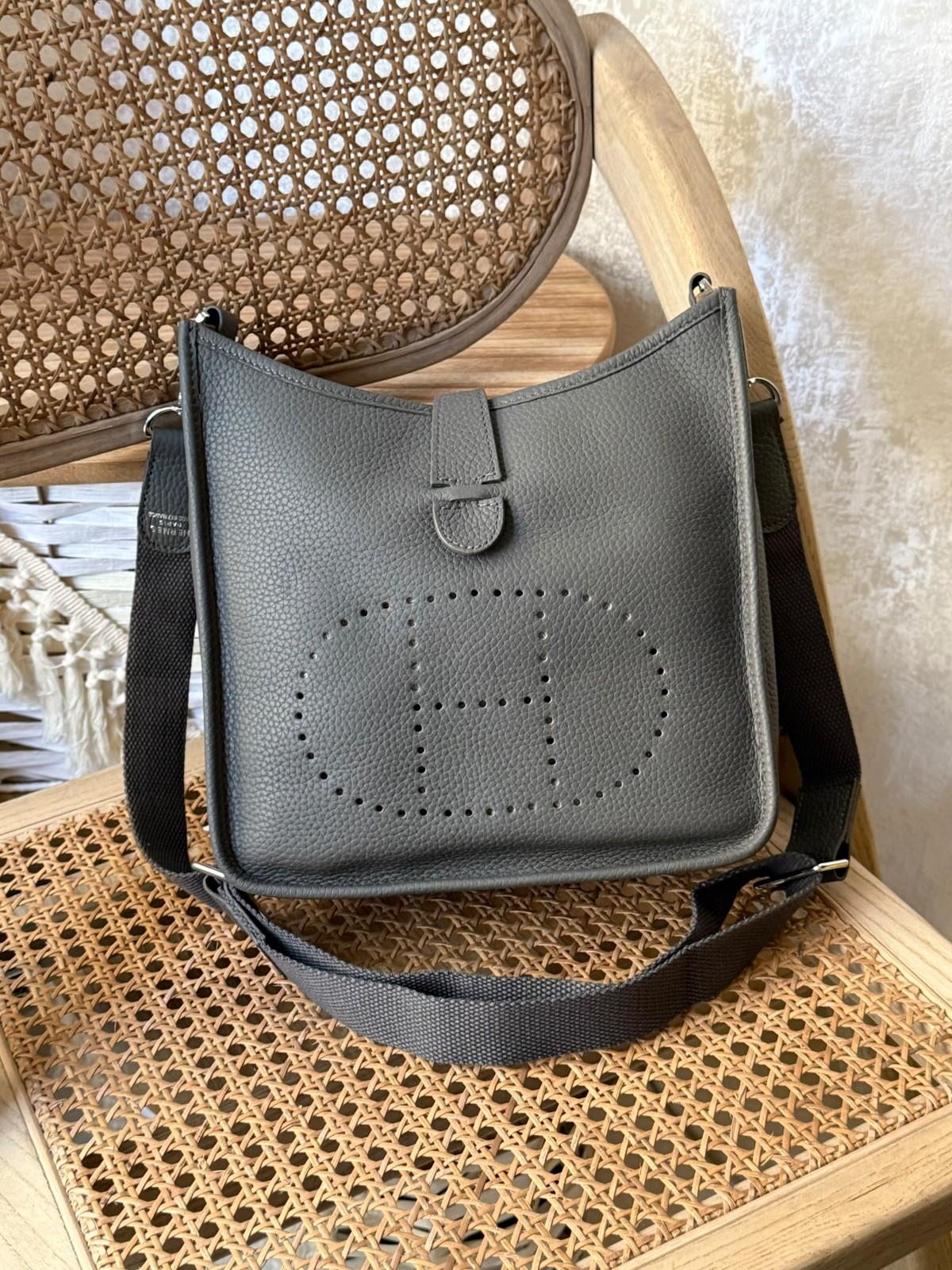 Hermès Evelyne III PM Crossbody Bag in Taurillon Clemence Leather · 3