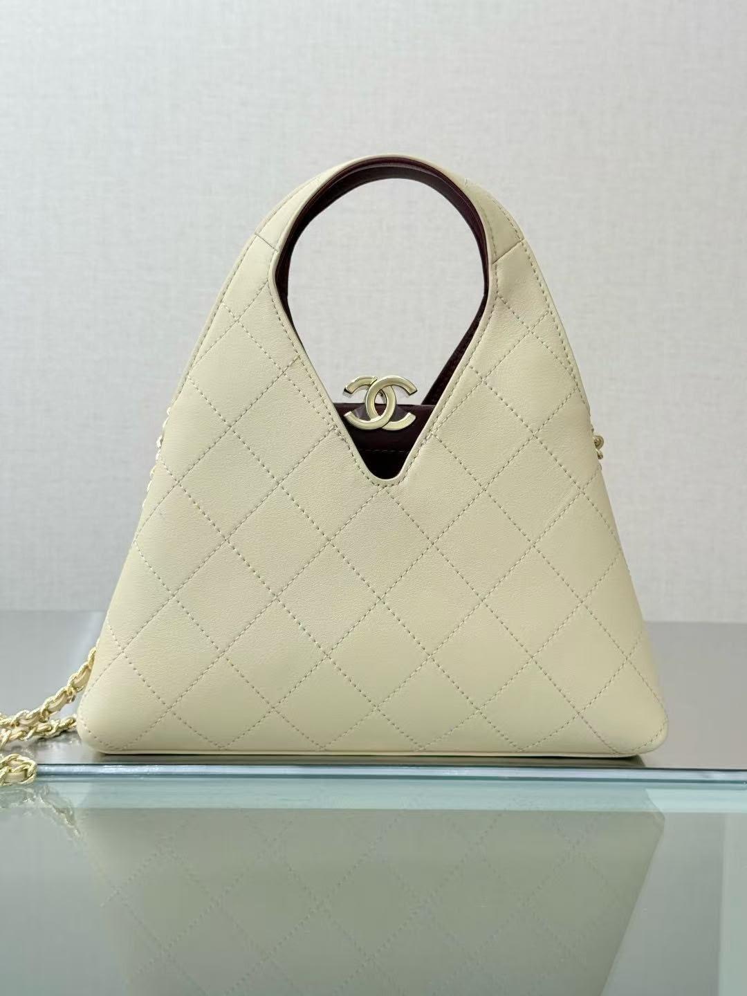 Chanel Chic Lady Small Shopping Tote in Quilted Calfskin · 2