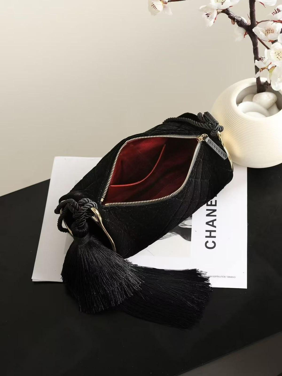 Chanel CC Round Cylinder Bag in Black Quilted Velvet with Tassel · 3