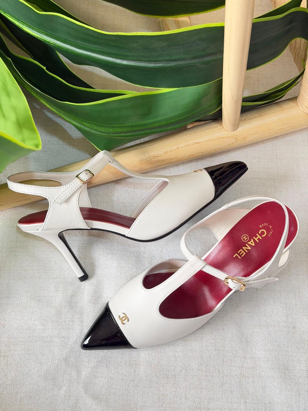 Chanel Slingback Pumps in White Leather with Black Patent Cap Toe · 3