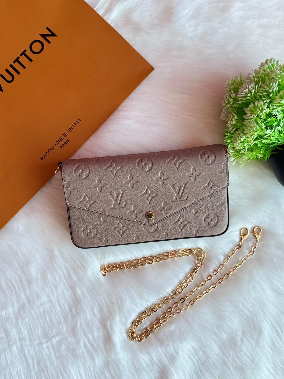 Louis Vuitton Monogram Empreinte Chain Wallet · 3